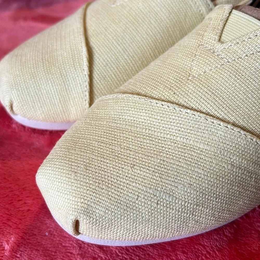NWT** Toms Alpargata banana 🍌 yellow heritage canvas shoes size 9.5 women’s NWT - Picture 7 of 9